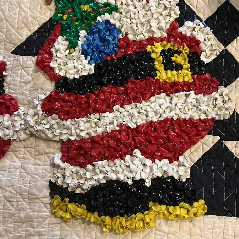 2 Vintage Christmas Santa popcorn wall decorations 18”